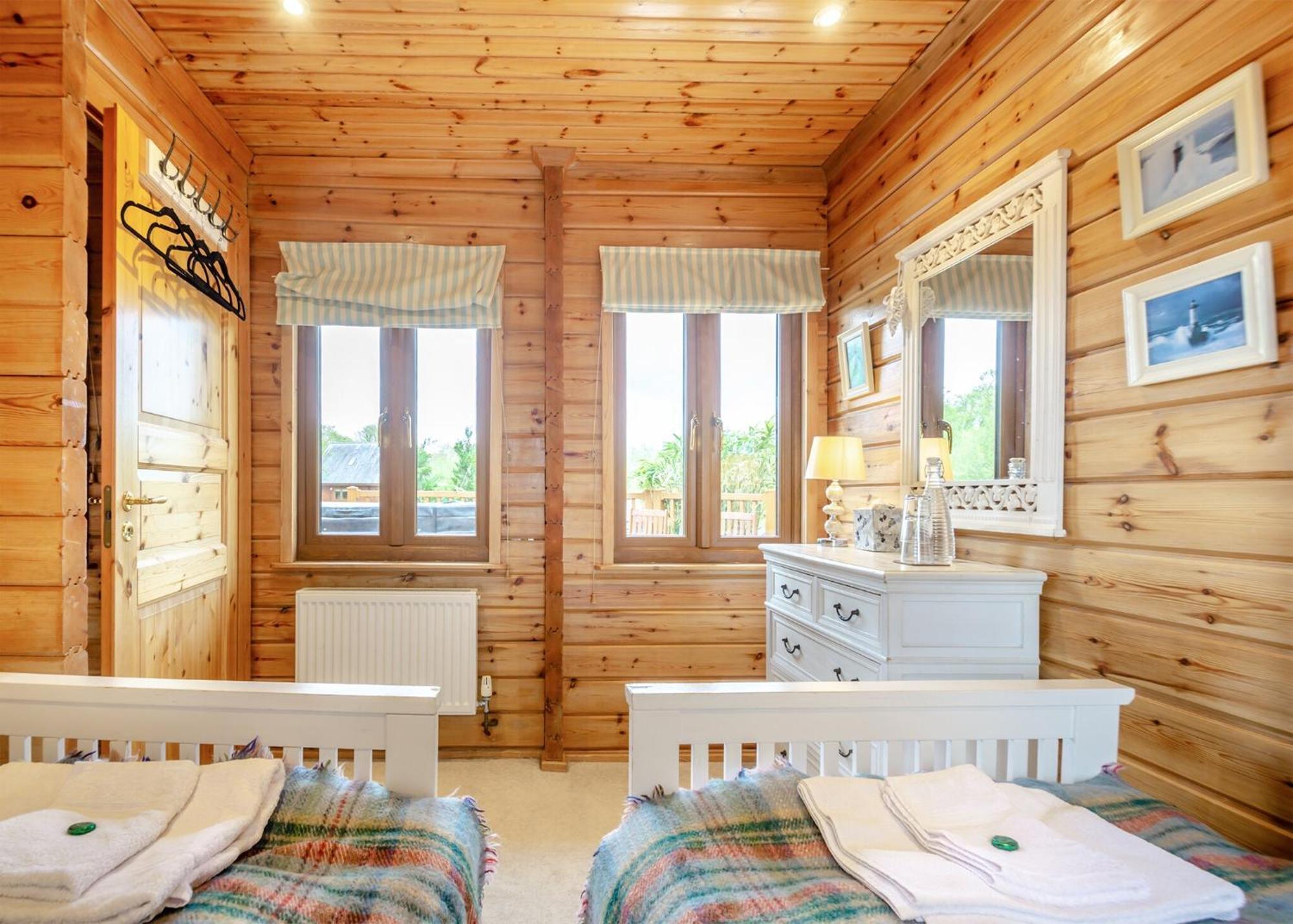 Anglesey Lakeside Lodges Menai Bridge Szoba fotó