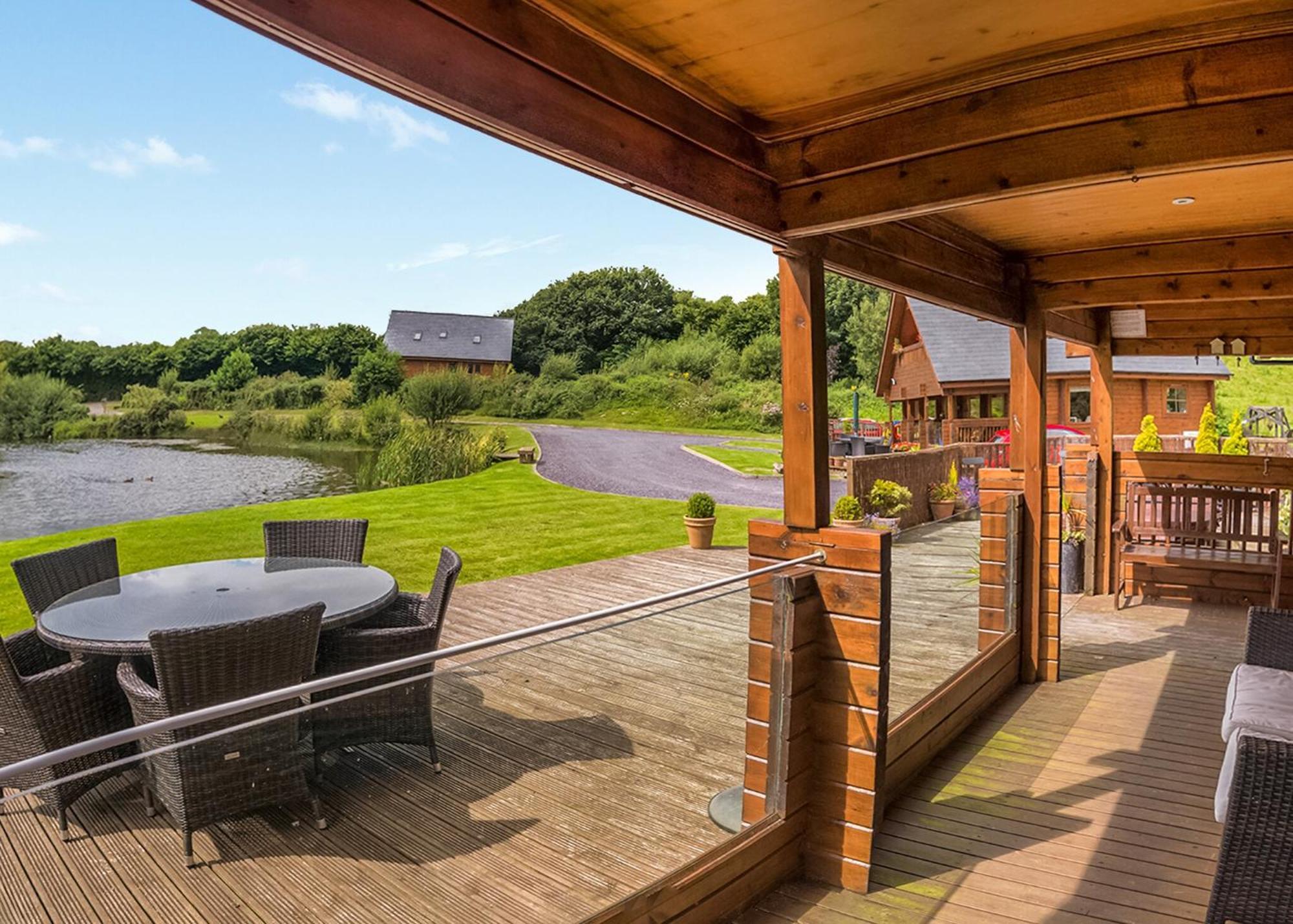 Anglesey Lakeside Lodges Menai Bridge Szoba fotó