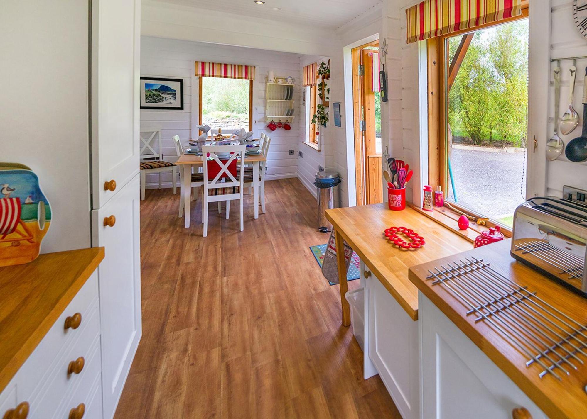 Anglesey Lakeside Lodges Menai Bridge Szoba fotó