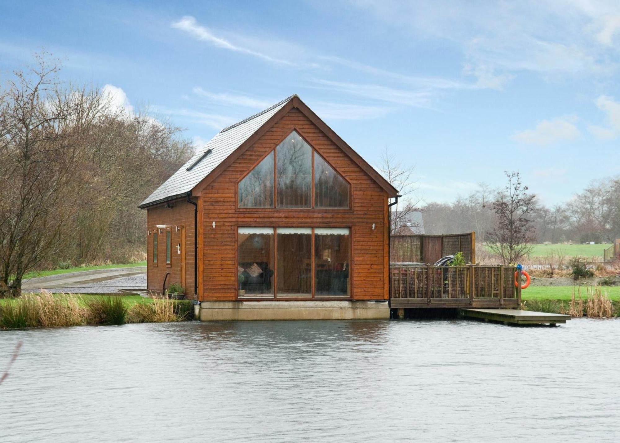 Anglesey Lakeside Lodges Menai Bridge Szoba fotó