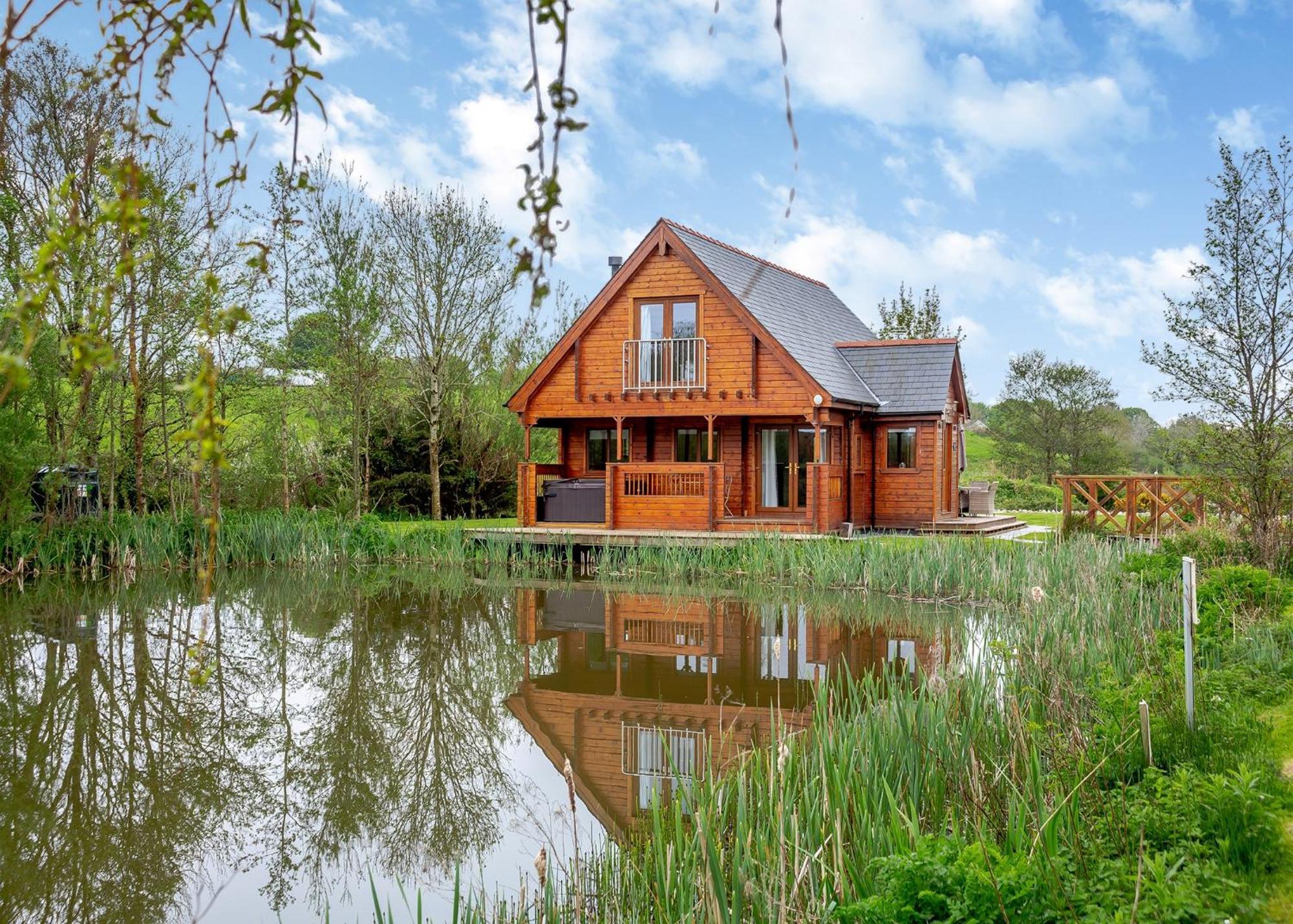 Anglesey Lakeside Lodges Menai Bridge Kültér fotó